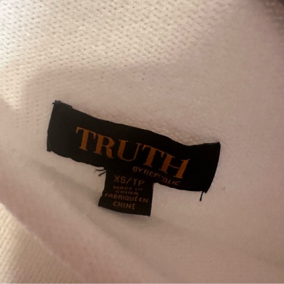 STRIPED GREEN SWEATER - Picture 3 of 3